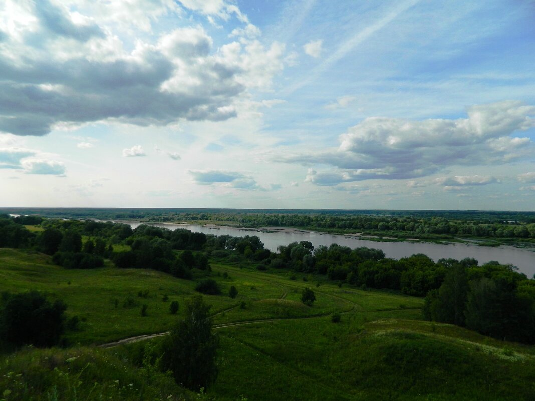 ЛЕТНИЙ  ВЕЧЕР  НА  ОКЕ. - Галина 