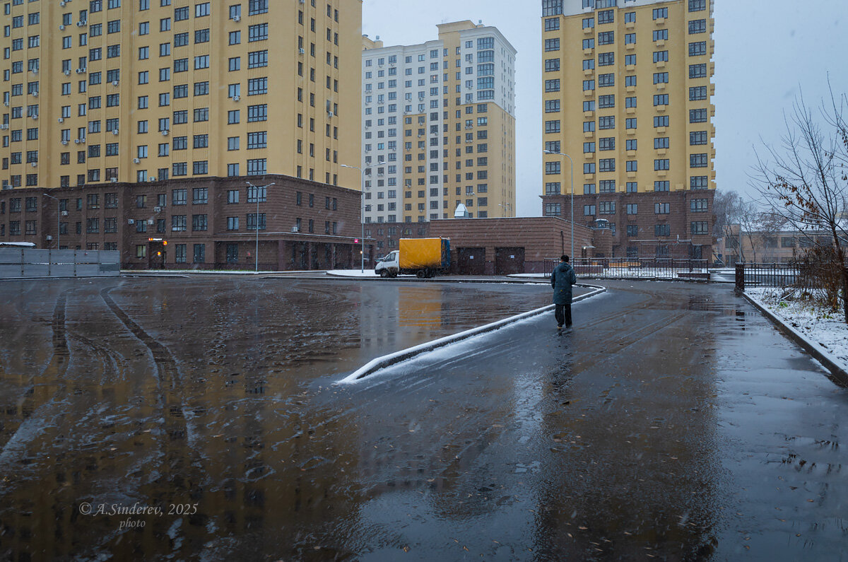 Около новостроек - Александр Синдерёв