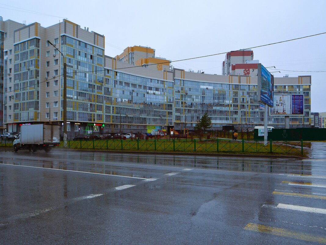 Новочебоксарск. Дом по ул. Воинов Интернационалистов 14. - Пётр Чернега