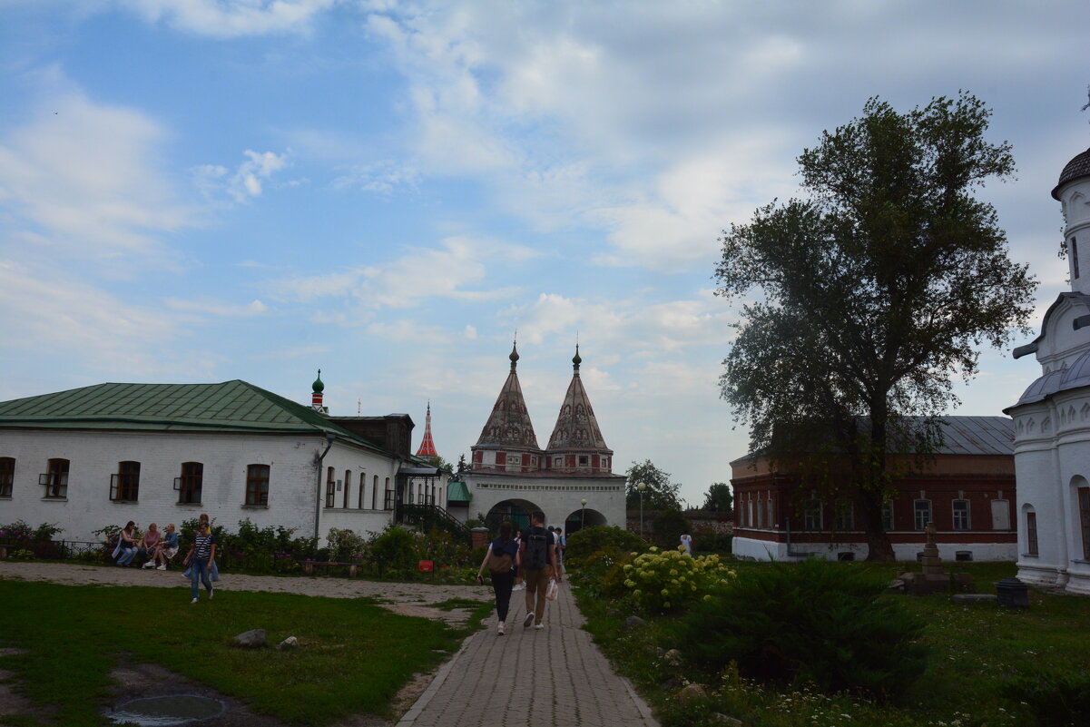 на территории монастыря - Галина R...