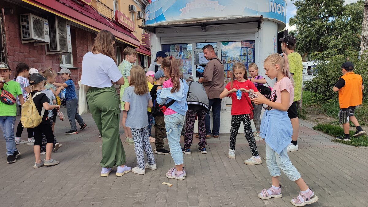 Ларёк мороженого - Арсений 