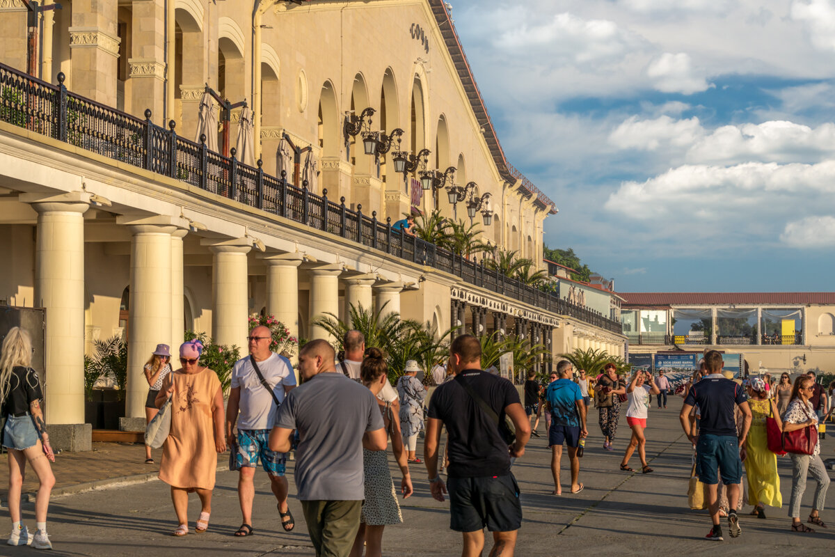 Морской порт в Сочи - Игорь Сикорский