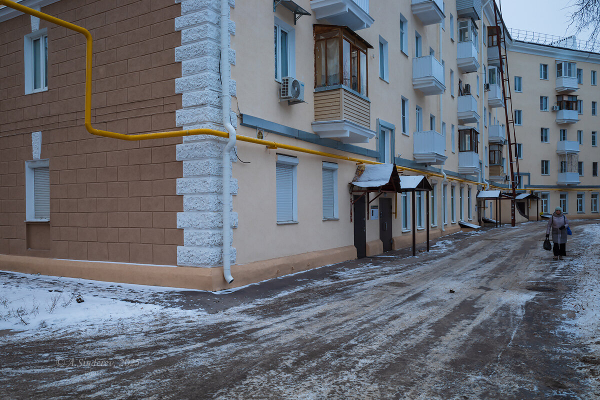 Во дворике - Александр Синдерёв