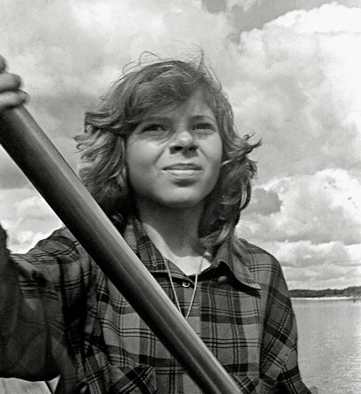 Девушка с веслом - СЮ 