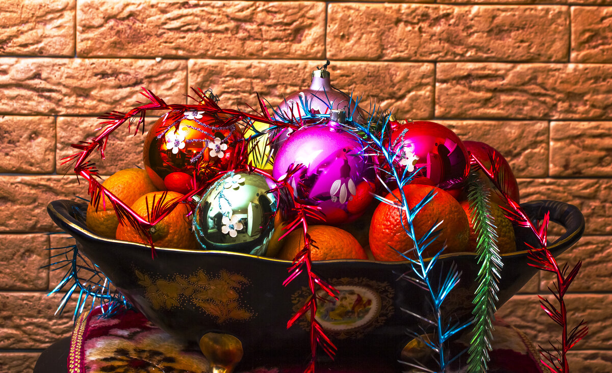 С наступающим Новым годом, Друзья!!! - Петр Беляков