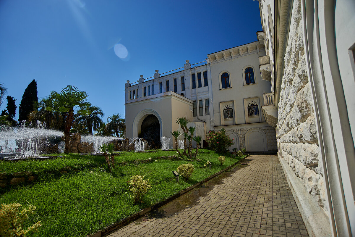 фОНТАН гРИФОНЫ - Александр Леонов