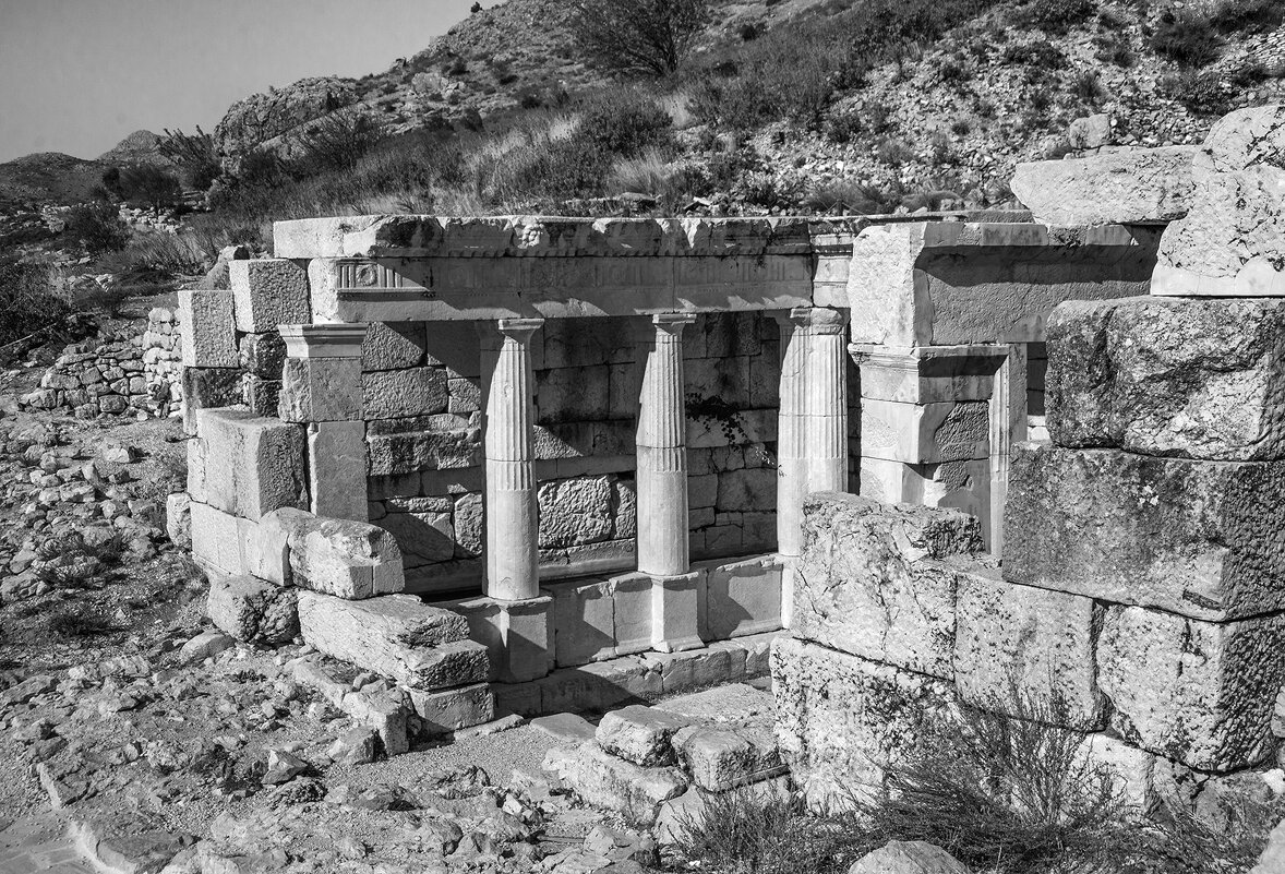 Сагалассос. Развалины античного источника - Владимир Шишкин