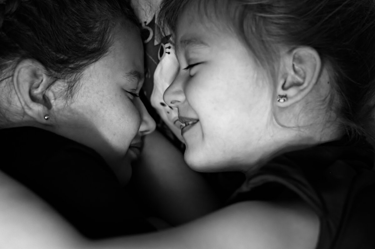 Сестринская любовь\\) - Артём 