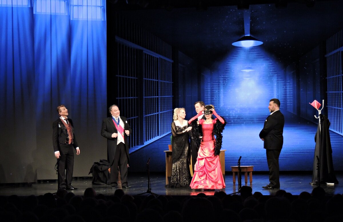 Оперетта "Летучая мышь" - Ната57 Наталья Мамедова Оперетта "Летучая мышь" - Ната57 Наталья Мамедова