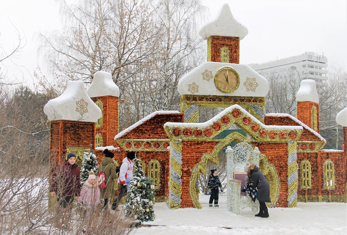 СКАЗОЧНАЯ УСАДЬБА ДЕДА МОРОЗА В ПАРКЕ КУЗЬМИНКИ - Валентина 