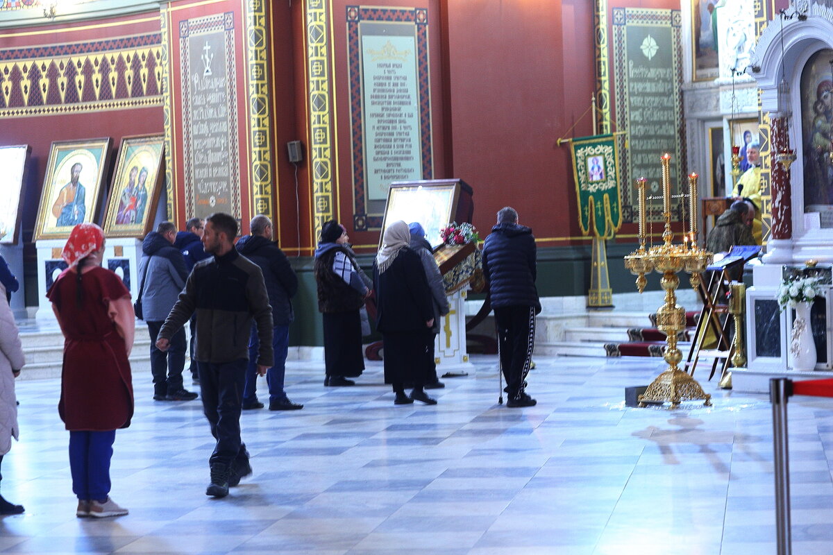 Предновогодний молебен - Юрий Гайворонскiий