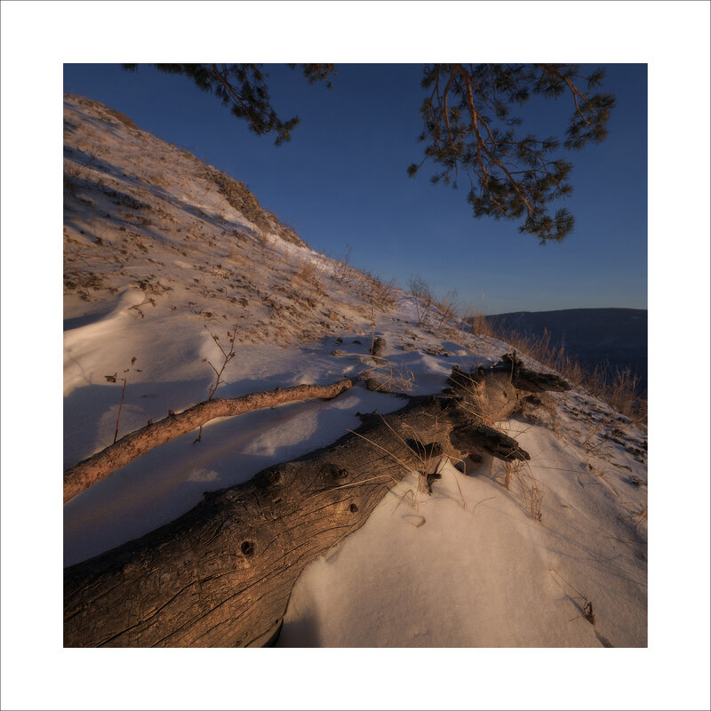 * - Александр Иванов