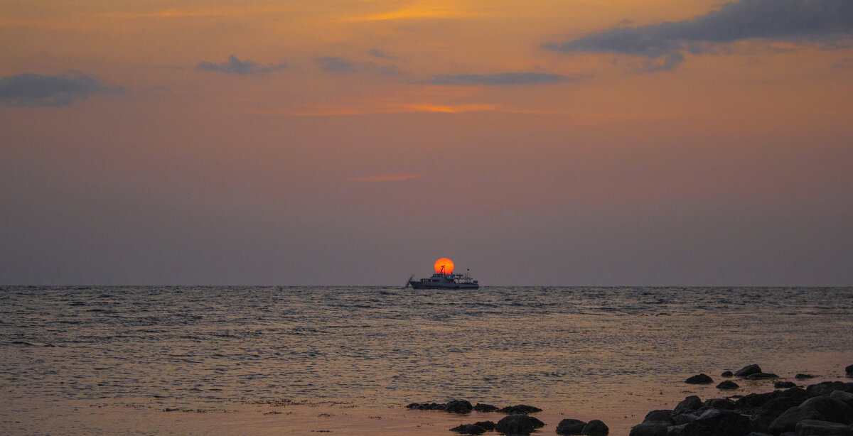 Море. - Александр. AVG100 ---