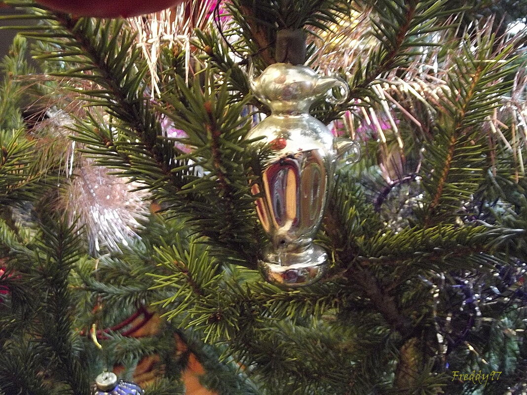 Новогодний самовар - Freddy 97