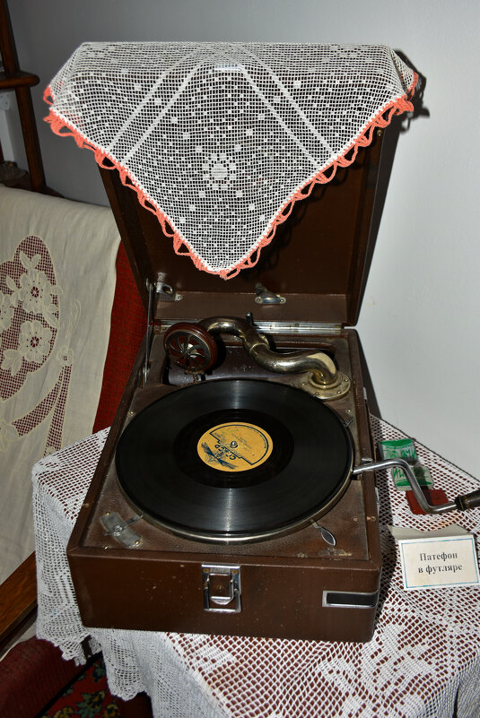 патефон - Владимир VS