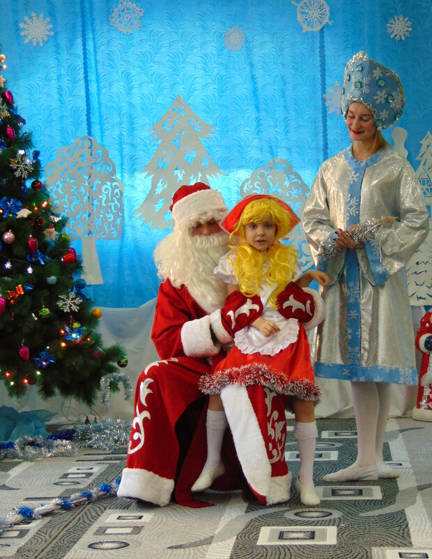 Красная шапочка в гостях у деда Мороза. - nadyasilyuk Вознюк
