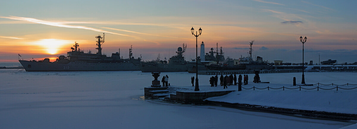 *** - Сергей Григорьев