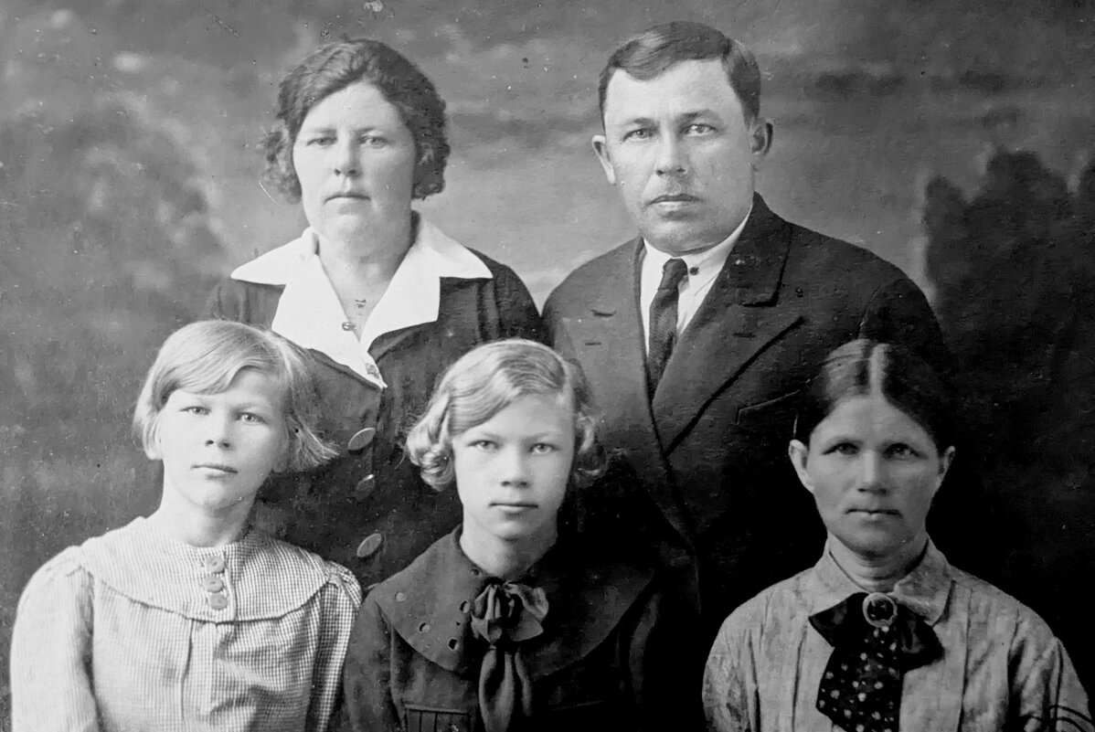 История семьи - Андрей Хлопонин История семьи - Андрей Хлопонин