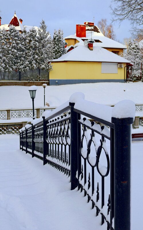 Лестница к пруду - Сергей Карачин