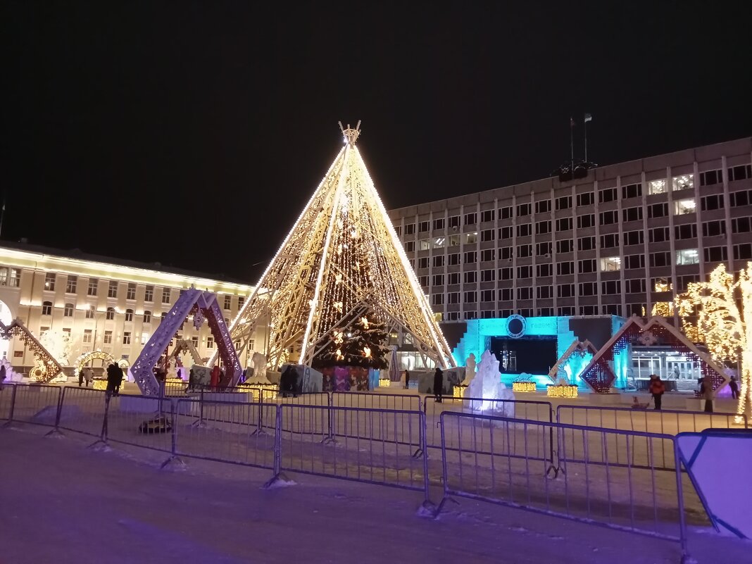 С Новым годом и Рождеством Христовым! - Виктор 
