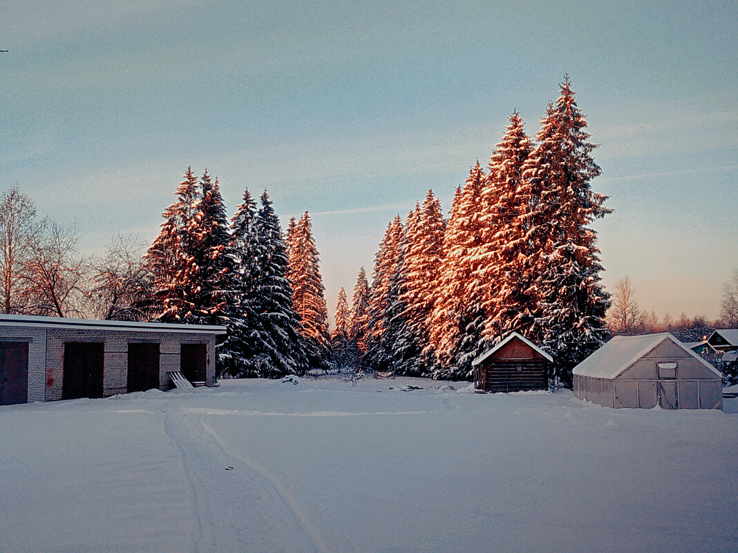 Монастырская территория - Сергей Кочнев