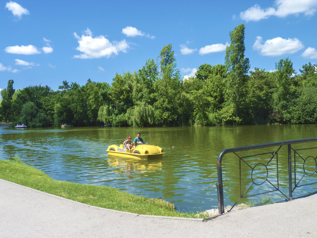 На  катамаране - Валентин Семчишин