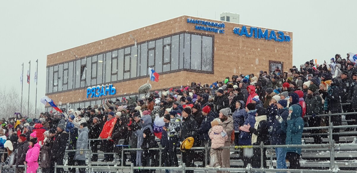 Снег  шёл весь день, не переставая - Galina Solovova