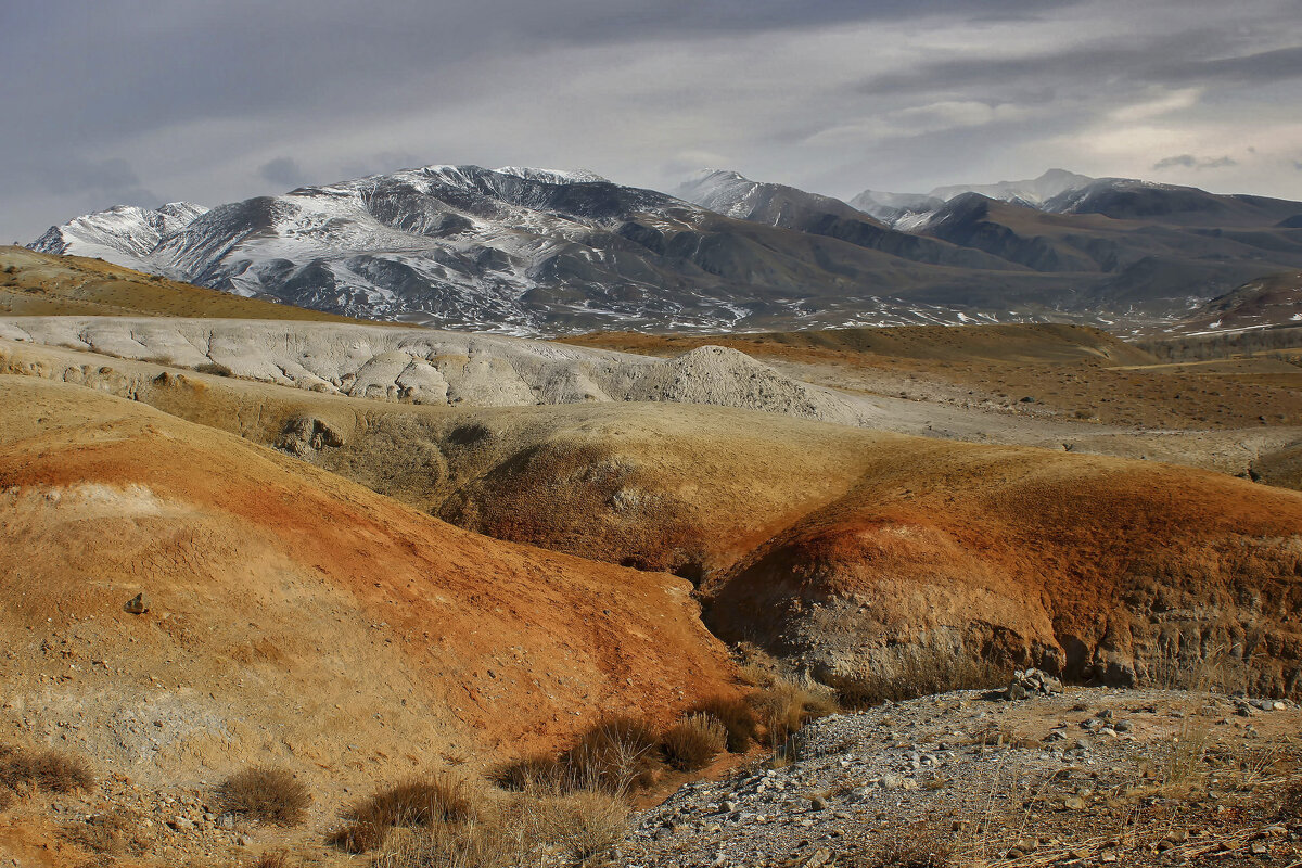 Цветные горы Кызыл-Чина - елена беликова