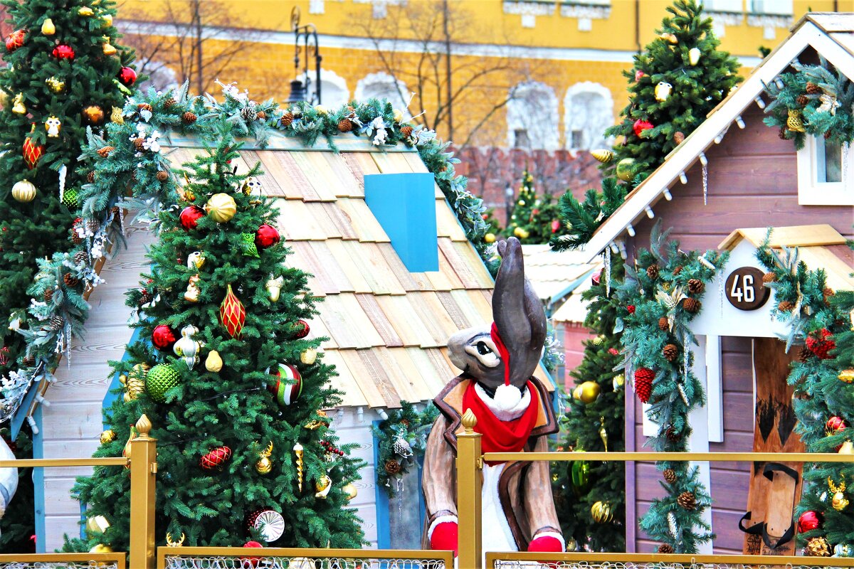 ВОЛШЕБНЫЙ НОВЫЙ ГОД НА МАНЕЖНОЙ - Валентина ВОЛШЕБНЫЙ НОВЫЙ ГОД НА МАНЕЖНОЙ - Валентина
