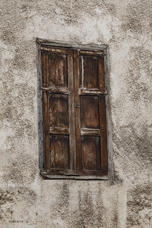 History and the Window - Shmual & Vika Retro