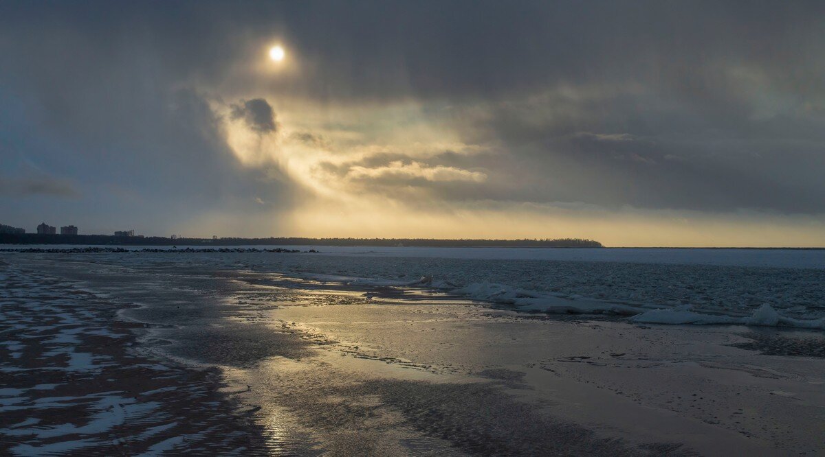 Снежный полдень..... - Юрий Цыплятников