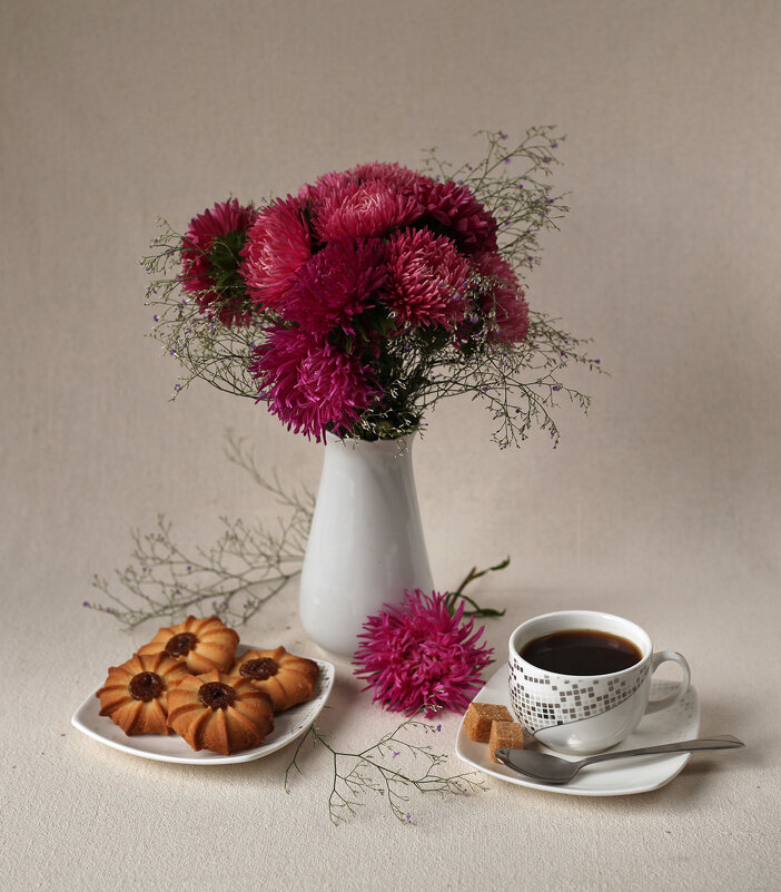 Натюрморт с астрами. - Снежанна Родионова Натюрморт с астрами. - Снежанна Родионова