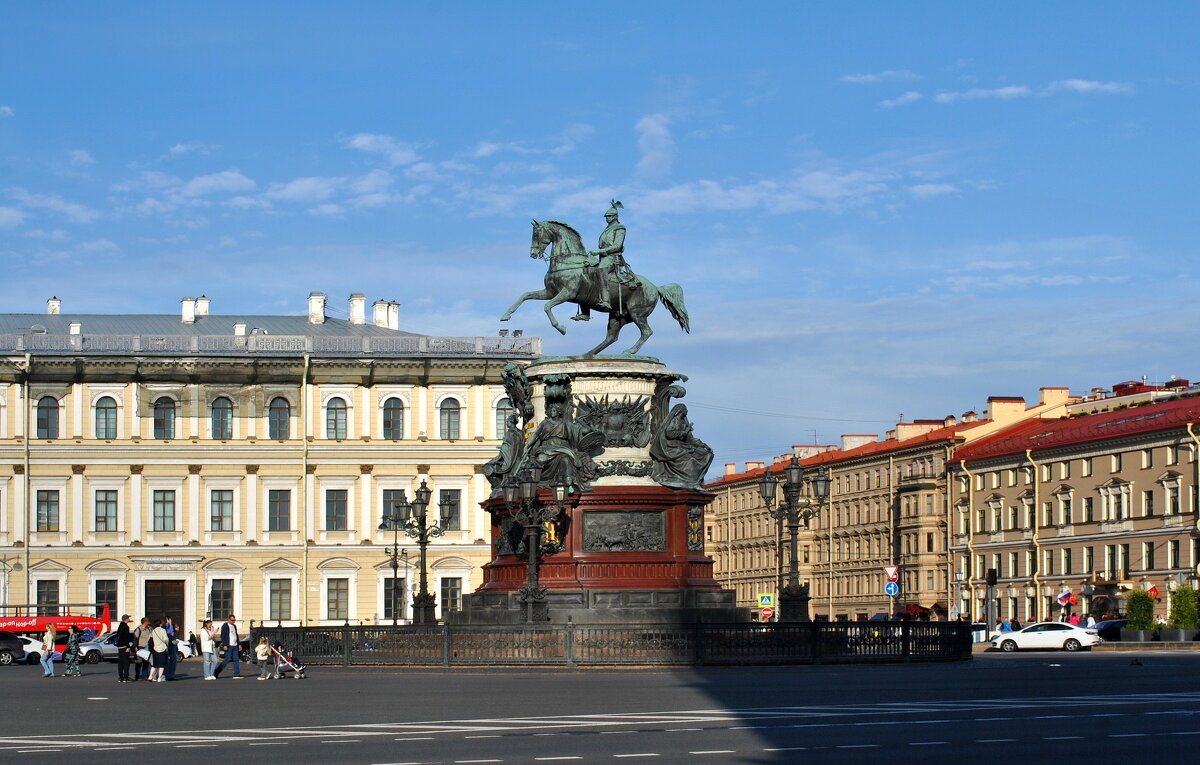 Идёшь, бывало, а тут .. - AleksSPb Лесниченко
