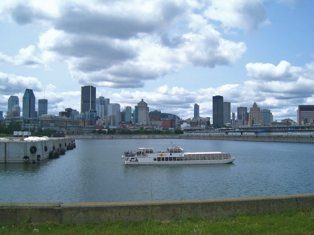 Славный город Монреаль. - unix (Илья Утропов)