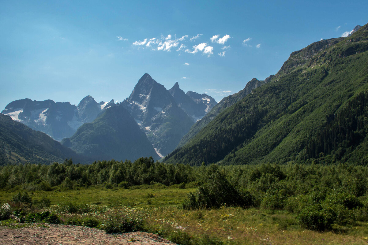 В горах Кабардино-Балкарии - Владимир Жуков