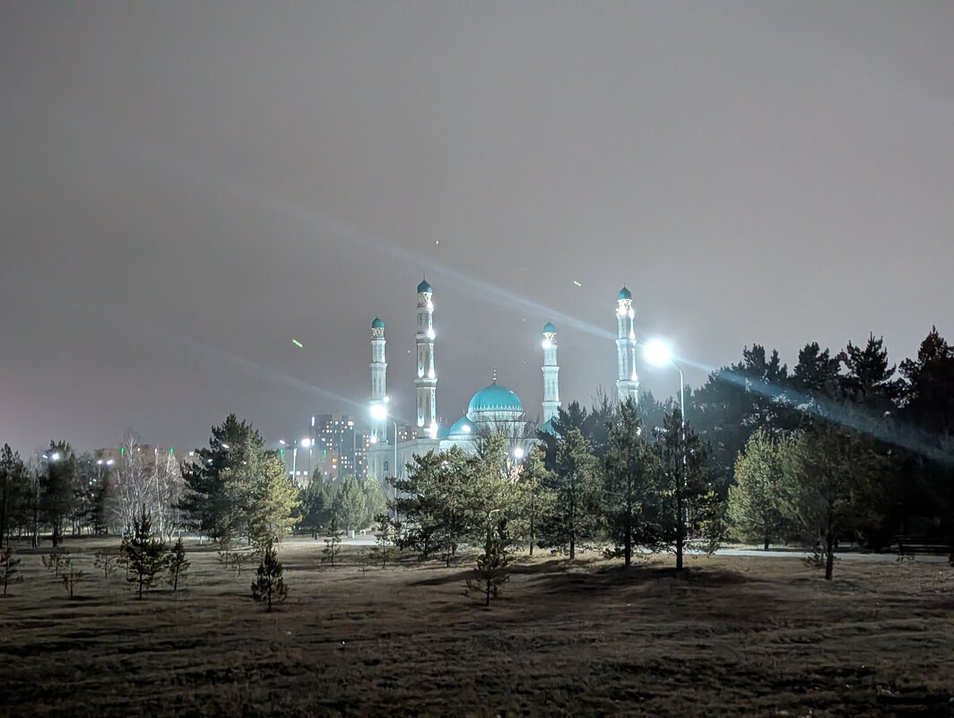 Ночь в городе - Андрей Хлопонин