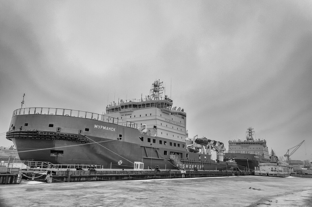 Мурманск и Владивосток в Спб - Олег Загорулько Мурманск и Владивосток в Спб - Олег Загорулько