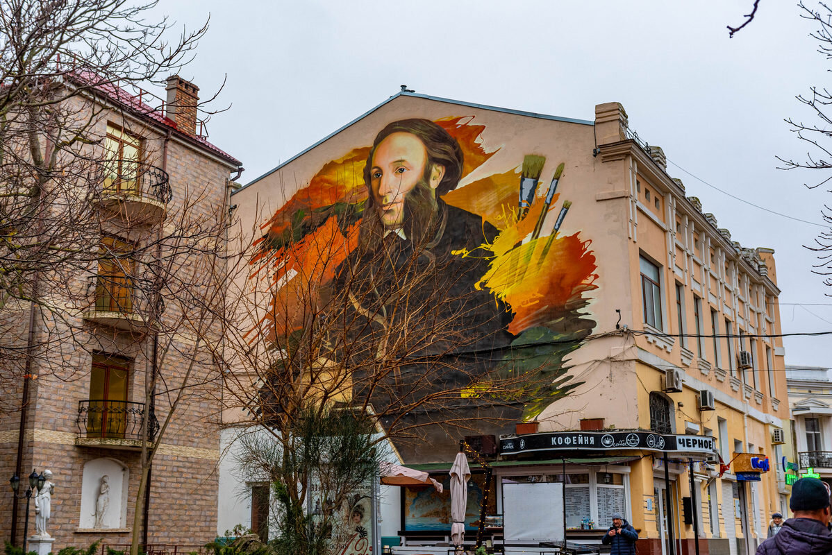 на стене дома - Дмитрий Лупандин на стене дома - Дмитрий Лупандин