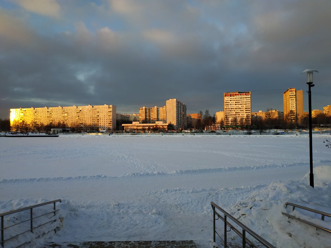 Тема с двумя вариациями - Андрей Лукьянов Тема с двумя вариациями - Андрей Лукьянов