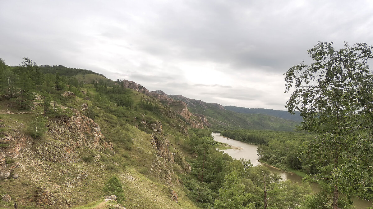 Белый Июс - Владимир Кириченко Белый Июс - Владимир Кириченко