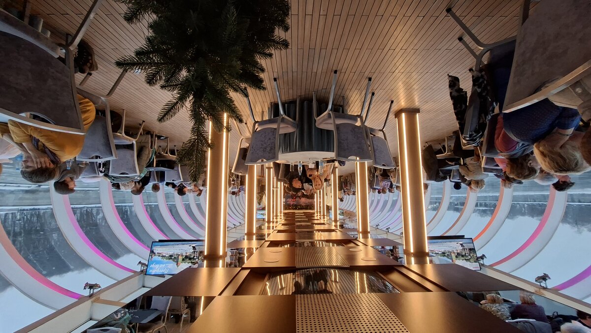 Прогулка на кораблике «Рэдиссон Ройал» - ИРЭН@ .