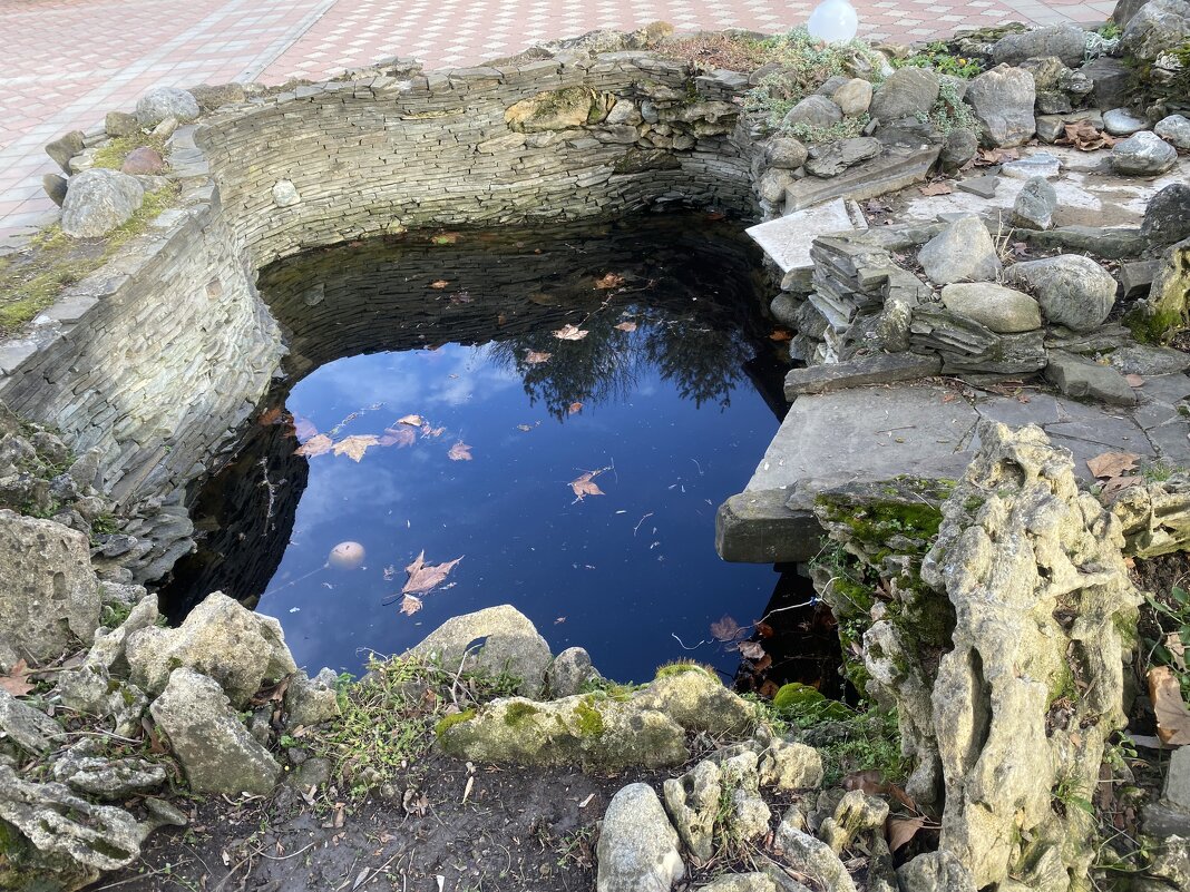 Неба синь или искусственный водоём. - Alexey YakovLev