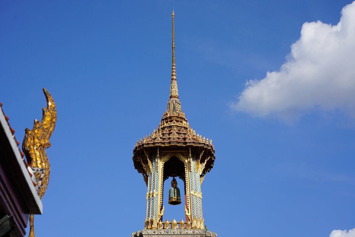 Колокольня Хо Ракханг в храме Ват Пхра Кео, Бангкок - Иван Литвинов