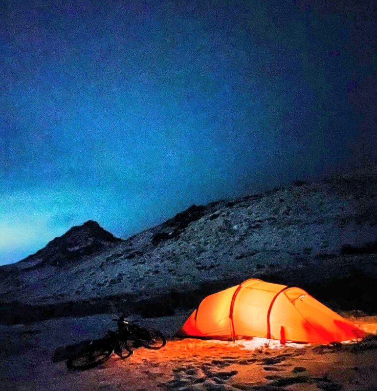 Ночь в горах - Георгиевич 