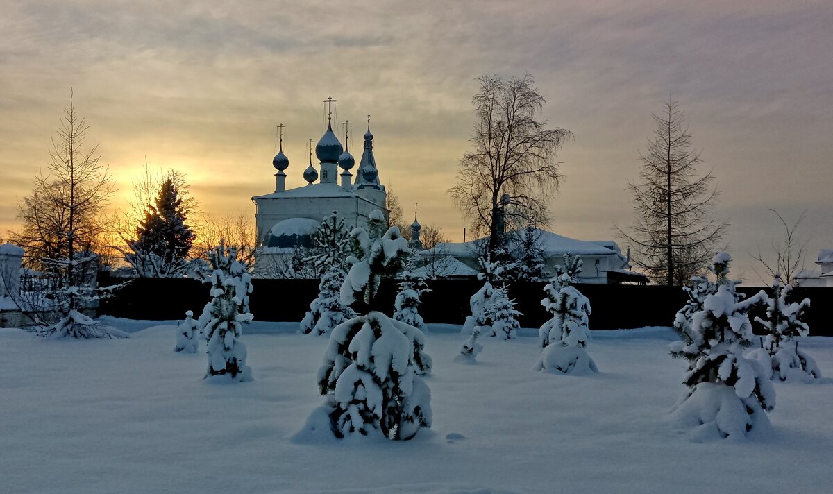Предзакатная тишина. - Михаил Попов