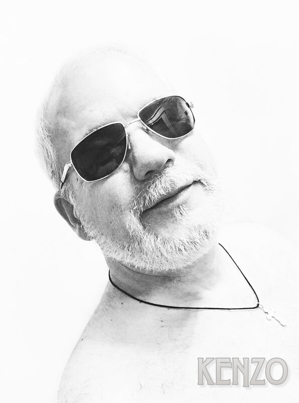 "Лицо с обложки" - Макс Орлов