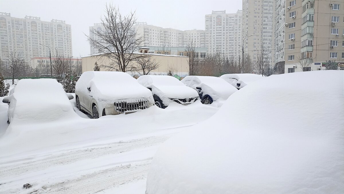 Снегопад на районе - Татьяна Тюменка
