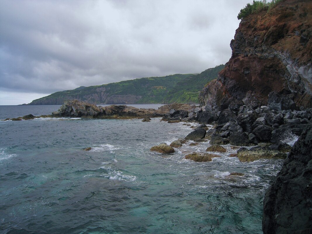 Суровые берега острова Флориш, Азорские острова, Португалия. - unix (Илья Утропов)