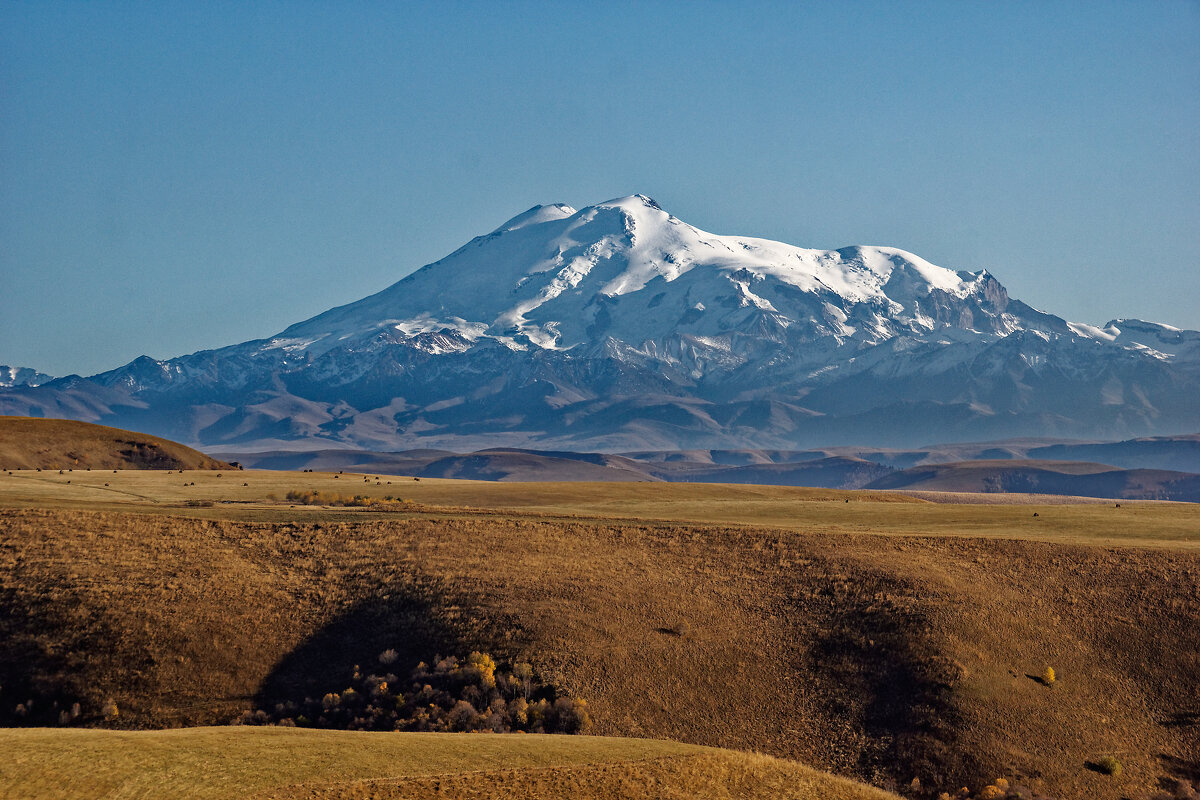 Про Эльбрус - Дмитрий Емельянов Про Эльбрус - Дмитрий Емельянов