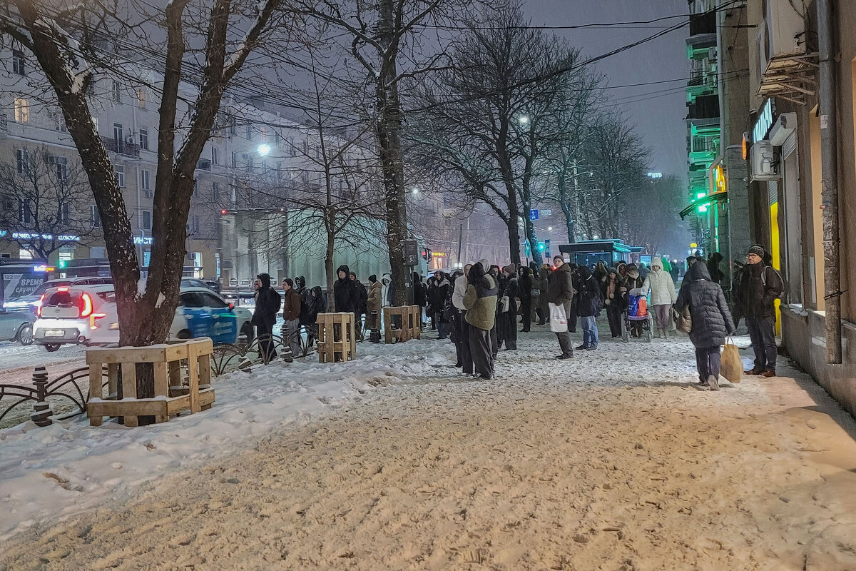 На остановках коллапс - снег выпал ) - Татьяна Машошина На остановках коллапс - снег выпал ) - Татьяна Машошина